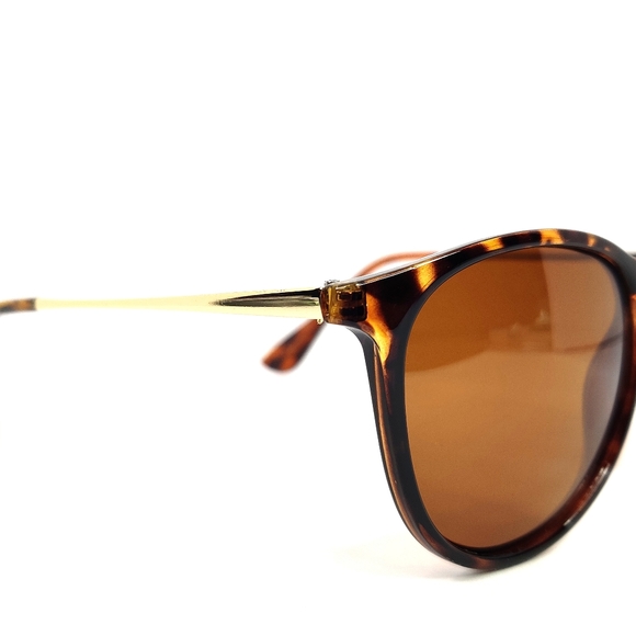 Classic Retro Style Sunglasses - Picture 4 of 6